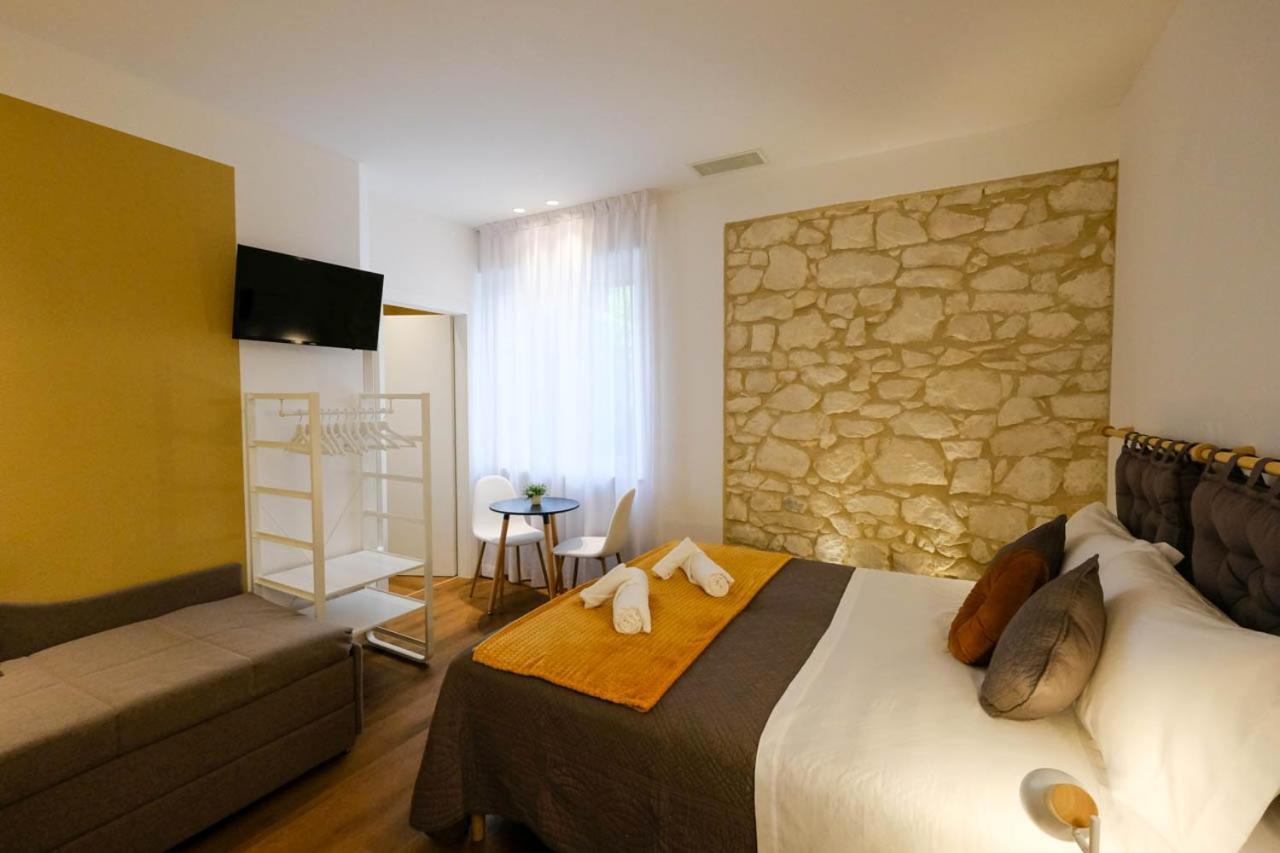 Verona Sweet Rooms - Affitti Brevi Italia Exterior photo